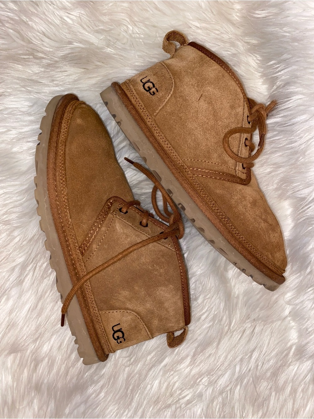 UGG Suede Neumel Chukka Boots in Chestnut Brown- US MENS SIZE 9